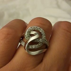Avon Silver Tone Ring Size 7